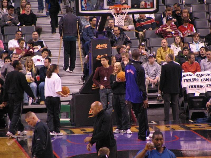 Raptors - 02.04.2005 013.jpg